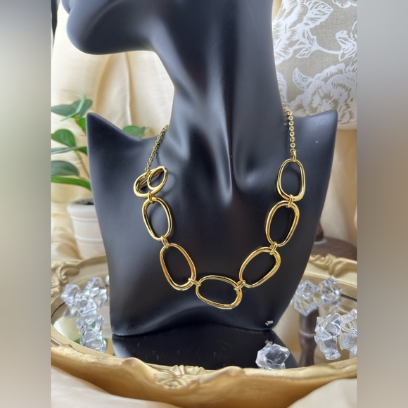Modern Chunky Gold Chain Necklace – 16.9” Stainless Steel - Picture 14 of 17